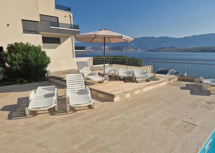 Studio Apartma Pag Blue Ocean 2 With Sea View